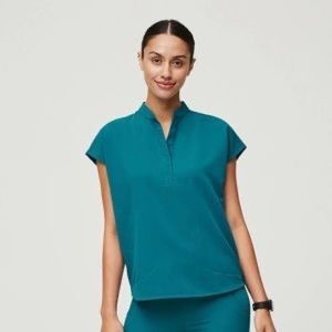 Pacific Blue Rafael Figs Scrub Top XS